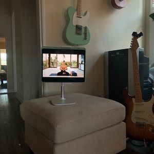 Meet your Posher, Austin